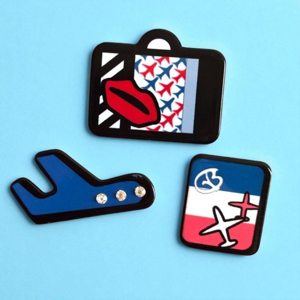 ❤️ 5/$18 - Set of 3pcs Plane Passport Acrylic Pins